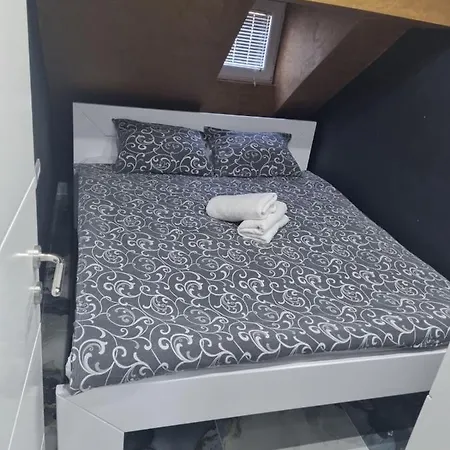 River Side Suites 贝尔格莱德 外观 照片