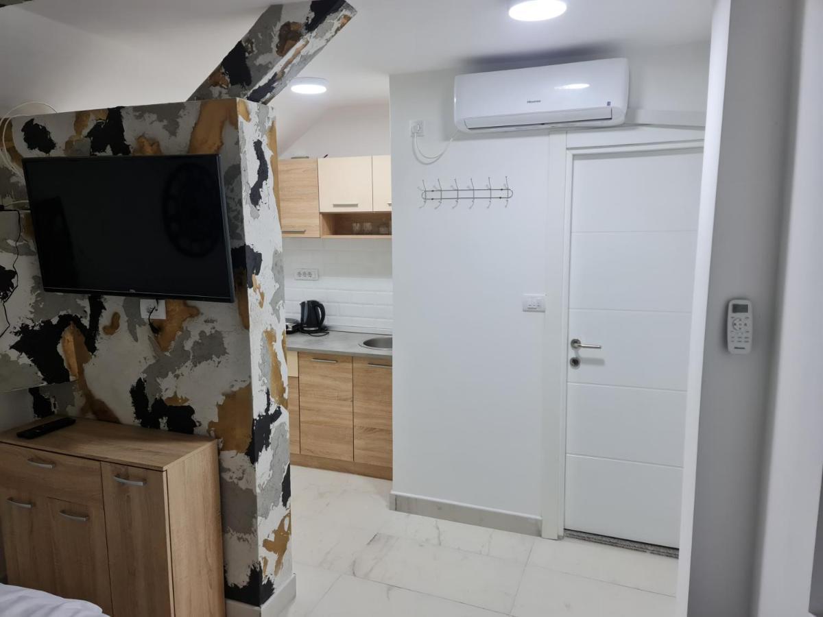 River Side Apartment